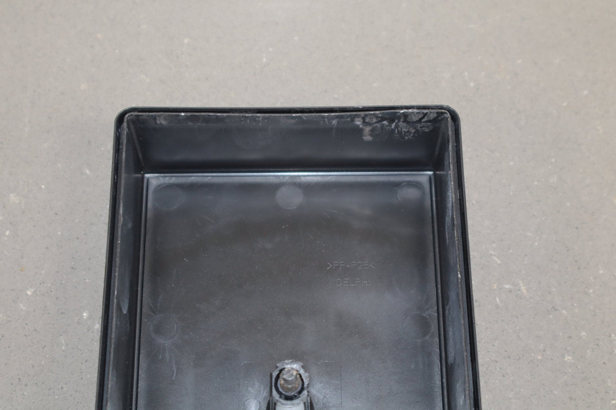 1999-2004 Chevrolet Corvette C5 Interior Fuse Box 12193792