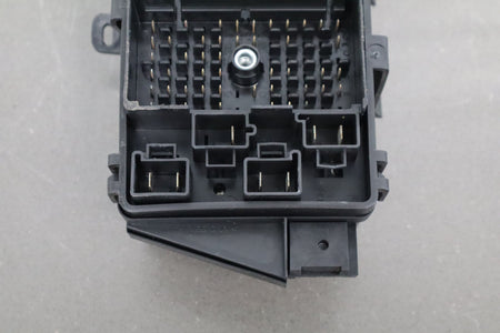 1999-2004 Chevrolet Corvette C5 Interior Fuse Box 12193792