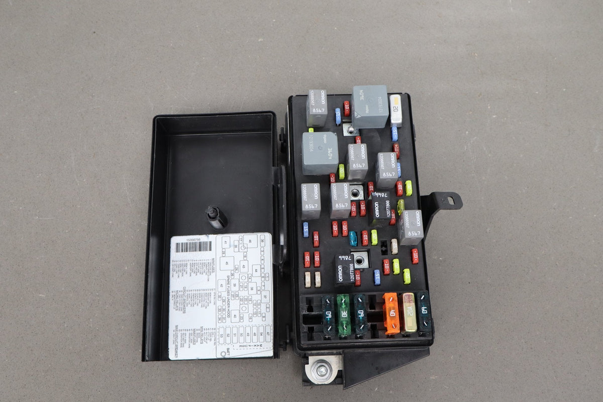 1999-2004 Chevrolet Corvette C5 Interior Fuse Box 12193792