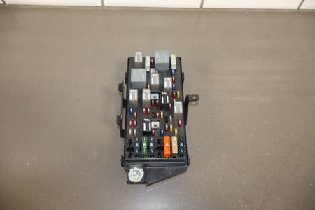 1999-2004 Chevrolet Corvette C5 Interior Fuse Box 12193792
