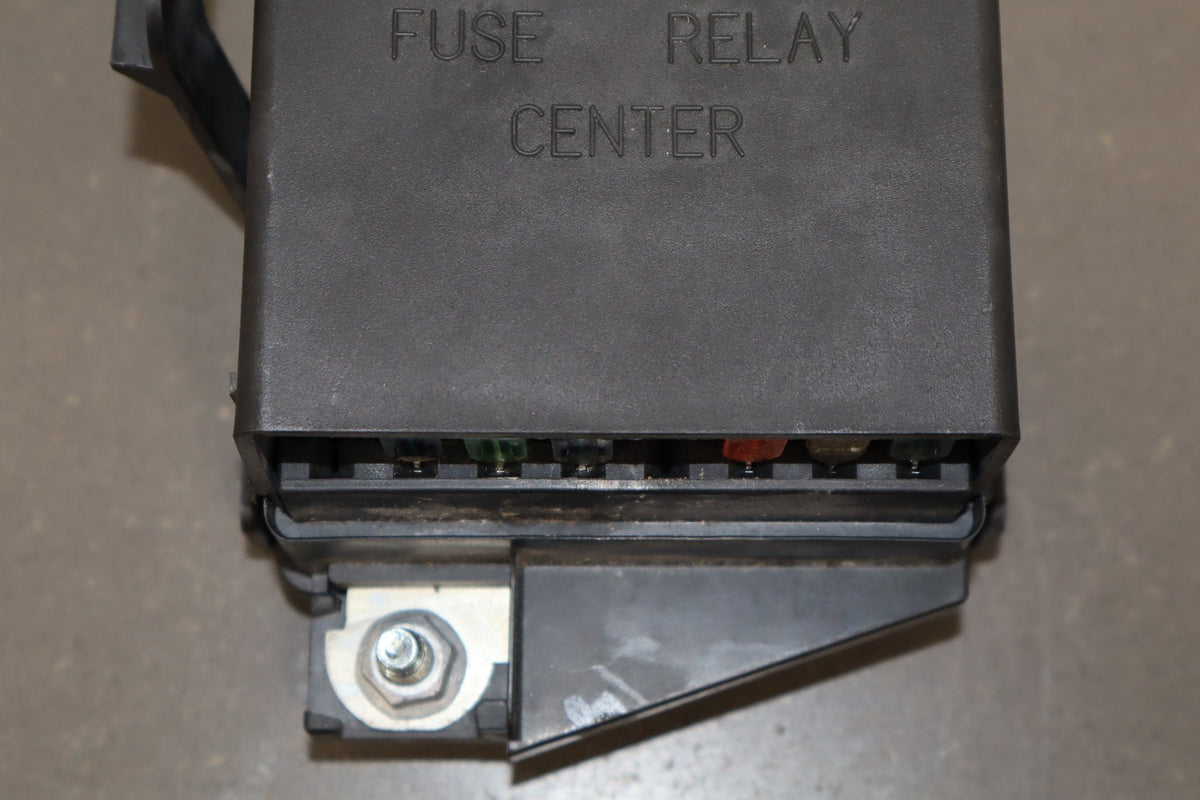 1999-2004 Chevrolet Corvette C5 Interior Fuse Box 12193792