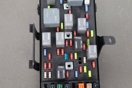 1999-2004 Chevrolet Corvette C5 Interior Fuse Box 12193792
