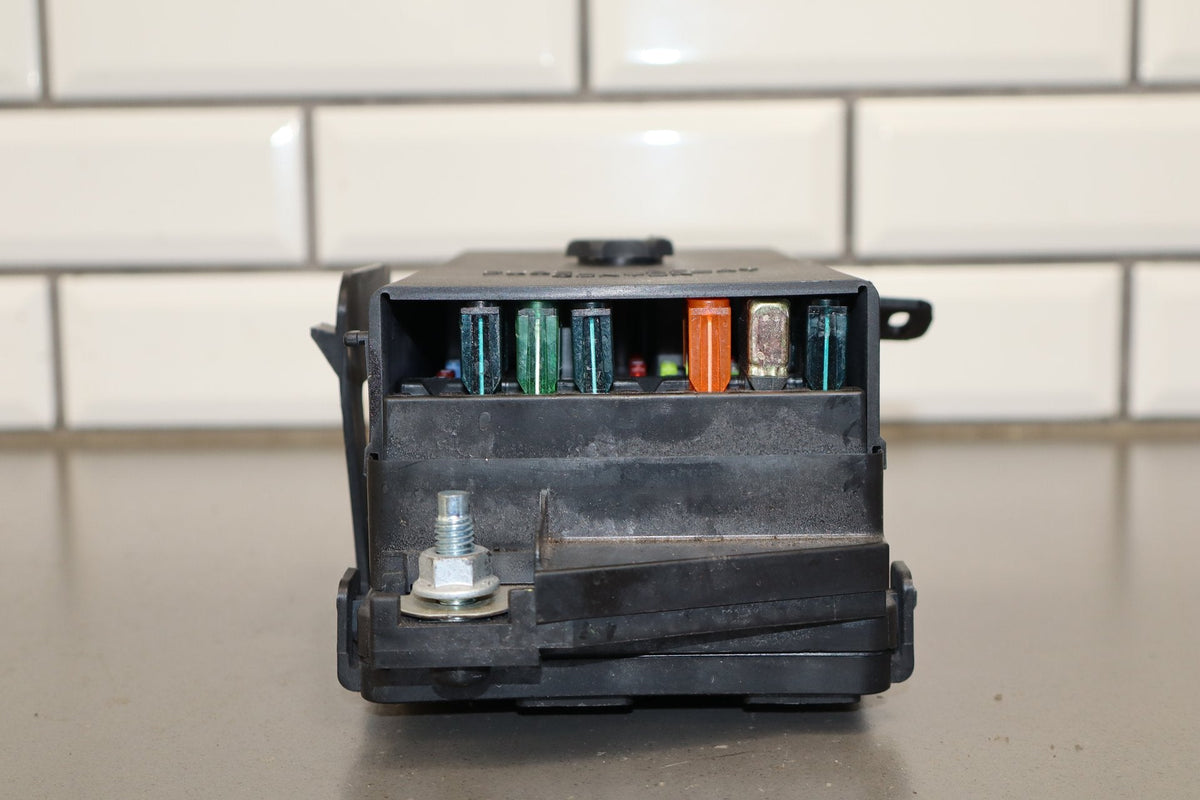 1999-2004 Chevrolet Corvette C5 Interior Fuse Box 12193792