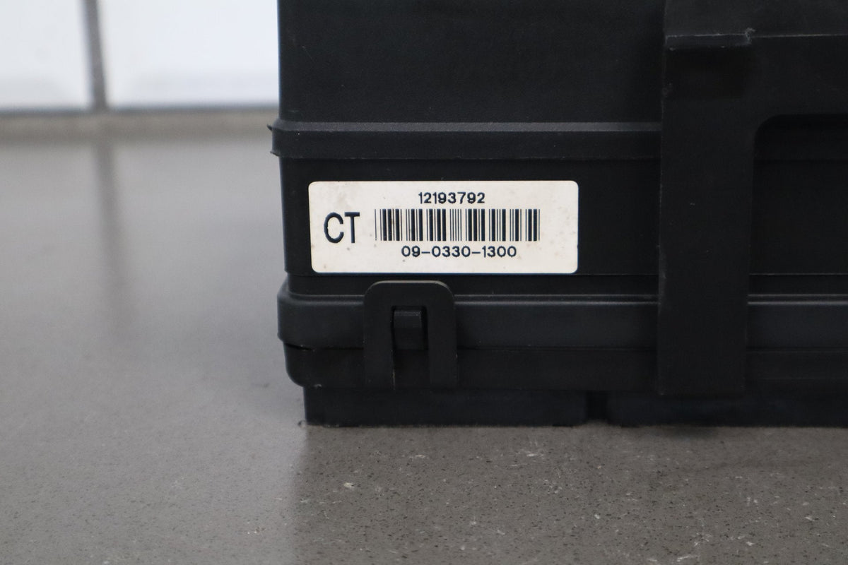 1999-2004 Chevrolet Corvette C5 Interior Fuse Box 12193792