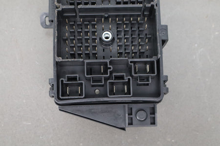 1999-2004 Chevrolet Corvette C5 Interior Fuse Box 12193792