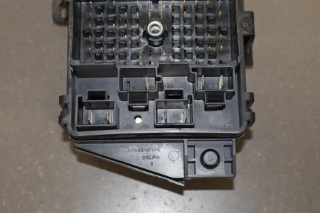 1999-2004 Chevrolet Corvette C5 Interior Fuse Box 12193792