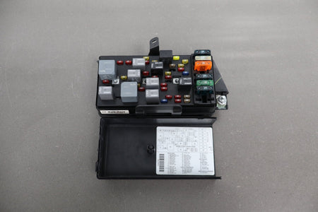 1999-2004 Chevrolet Corvette C5 Interior Fuse Box 12193792