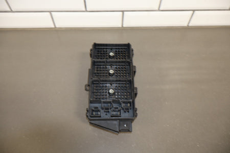 1999-2004 Chevrolet Corvette C5 Interior Fuse Box 12193792