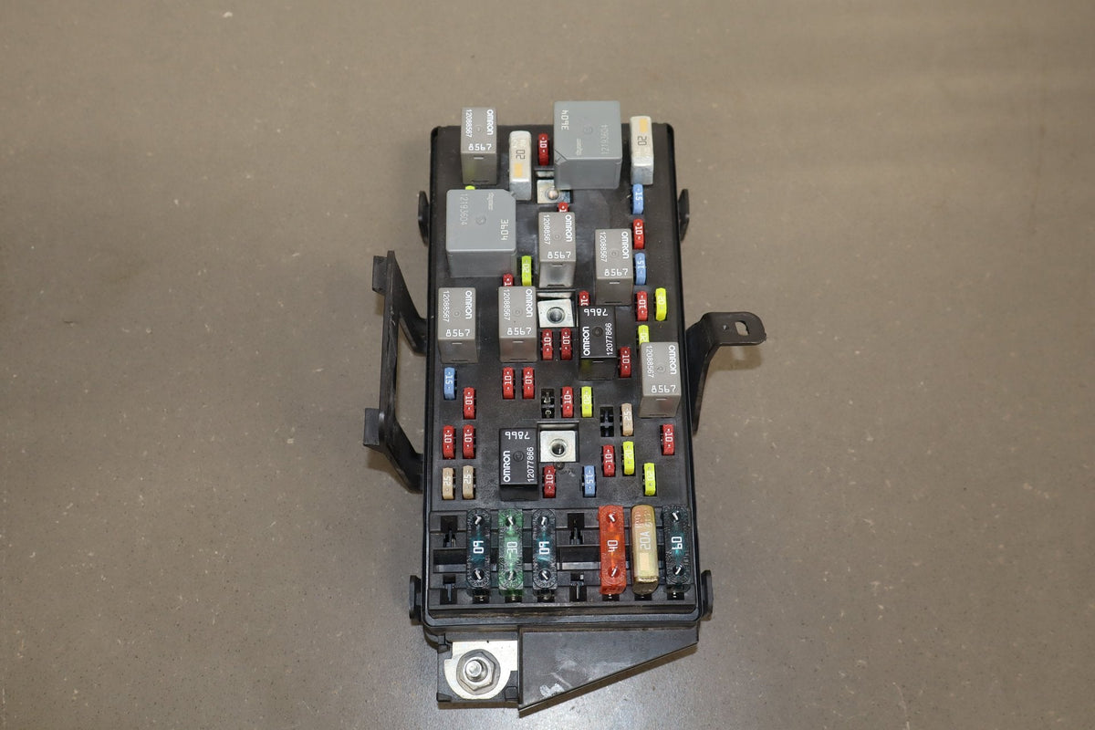 1999-2004 Chevrolet Corvette C5 Interior Fuse Box 12193792