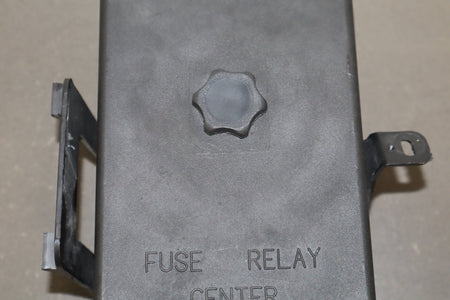 1999-2004 Chevrolet Corvette C5 Interior Fuse Box 12193792