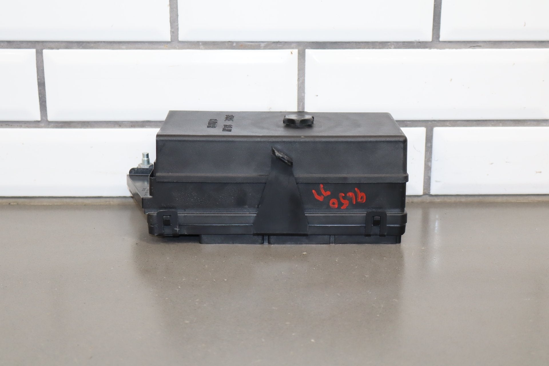 1999-2004 Chevrolet Corvette C5 Interior Fuse Box 12193792