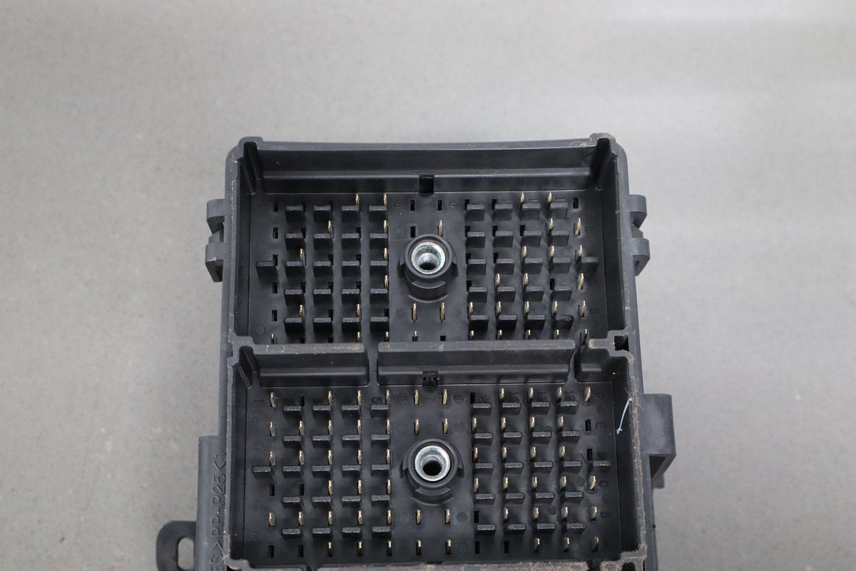 1999-2004 Chevrolet Corvette C5 Interior Fuse Box 12193792