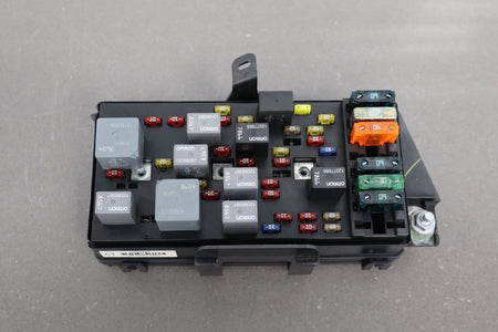 1999-2004 Chevrolet Corvette C5 Interior Fuse Box 12193792