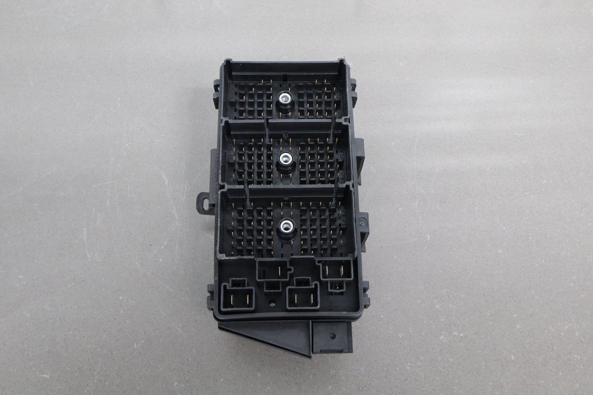 1999-2004 Chevrolet Corvette C5 Interior Fuse Box 12193792
