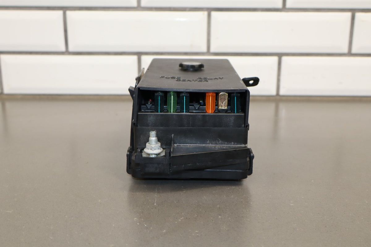 1999-2004 Chevrolet Corvette C5 Interior Fuse Box 12193792