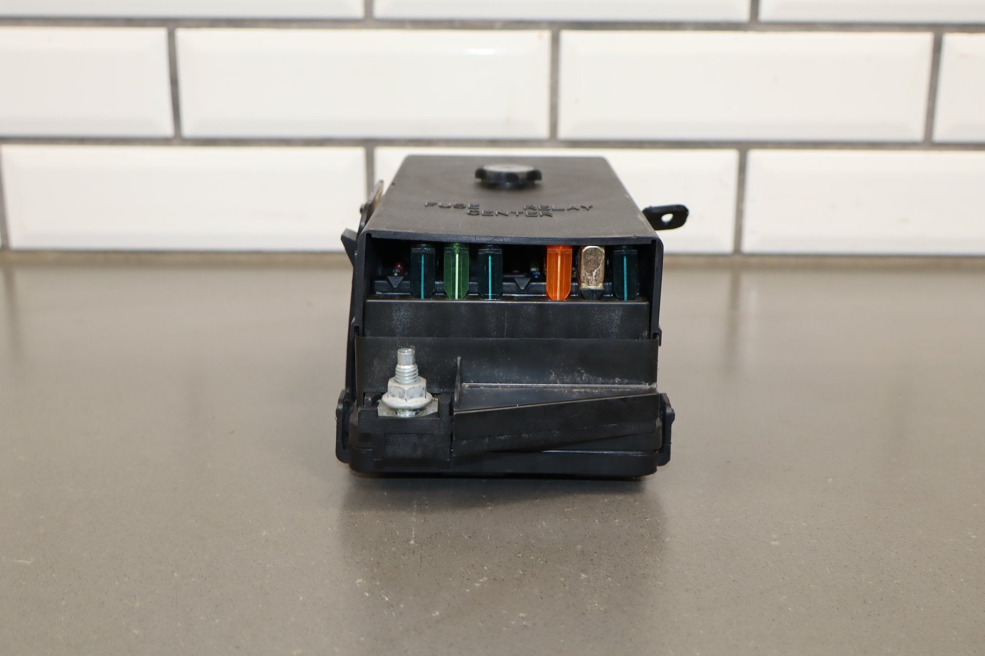 1999-2004 Chevrolet Corvette C5 Interior Fuse Box 12193792