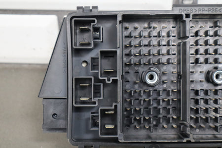 1999-2004 Chevrolet Corvette C5 Interior Fuse Box 12193792