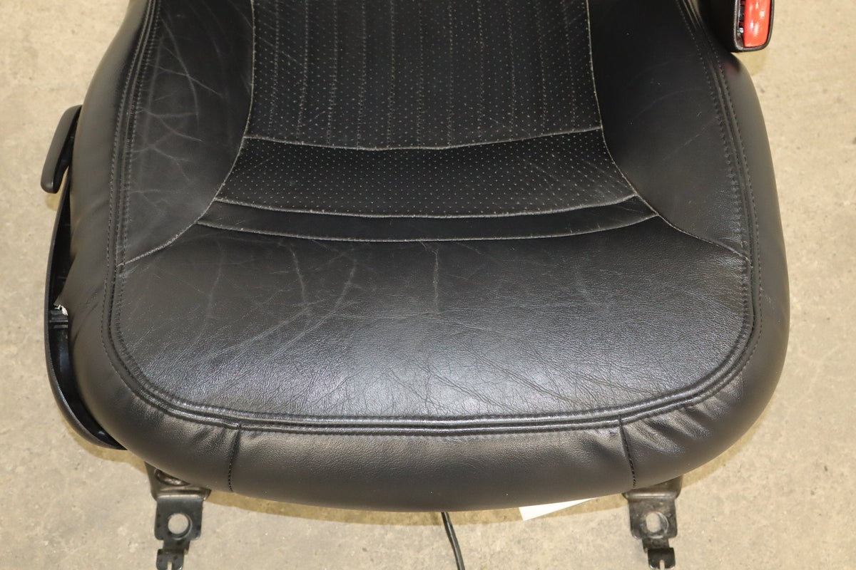 1999-2004 Chevrolet Corvette Passenger Black Leather Sport Seat 88991515 OEM