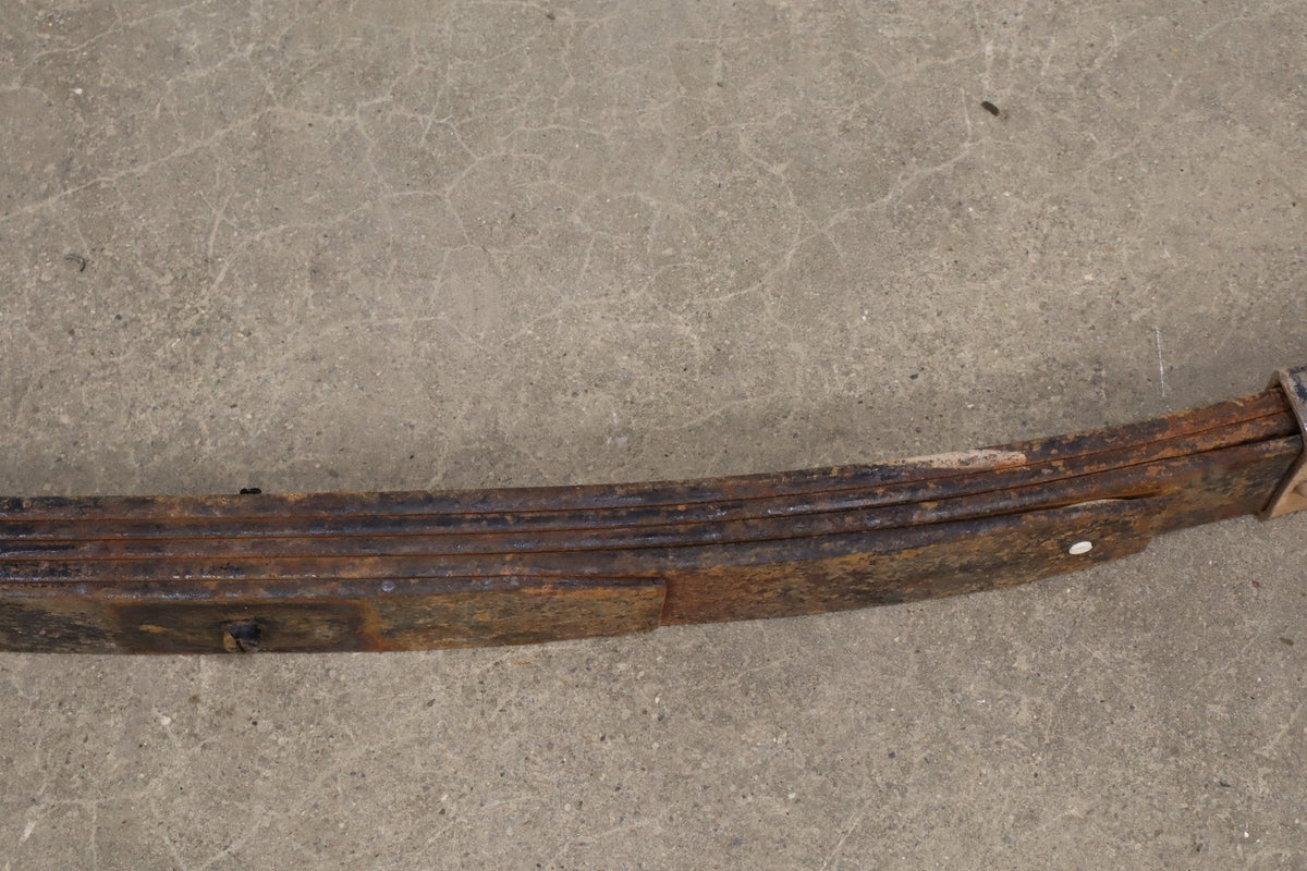 1999-2004 Ford F-350 Super Duty 4WD Front Leaf Spring Pair Southern OEM