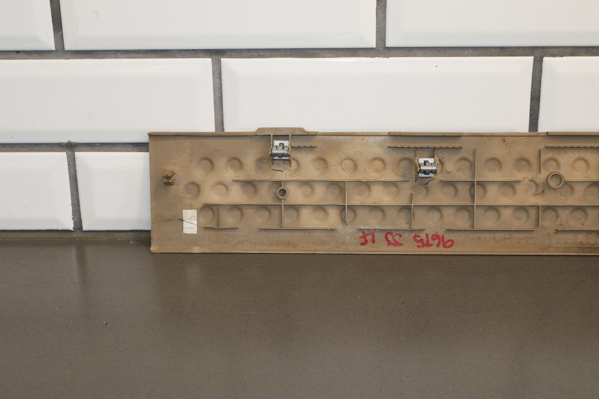 1999-2004 Ford F-350 Super Duty Crew Cab OEM Sill Plates Medium Parchment ()