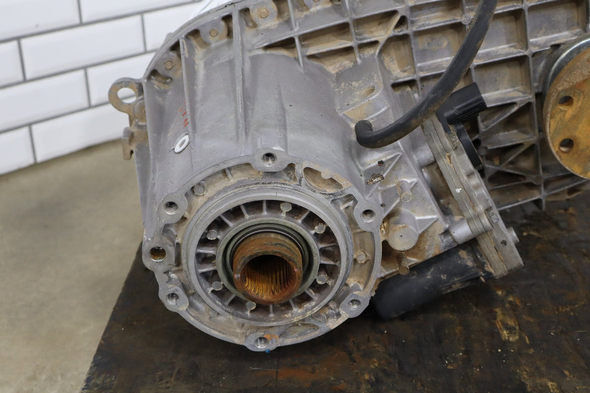 1999-2005 Ford F-350 Super Duty Transfer Case 4C347A195JC OEM