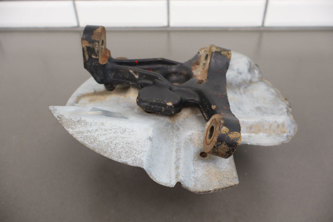 1999 - 2005 Mazda Miata NB Front Right RH Spindle Knuckle With Hub (81K Miles)