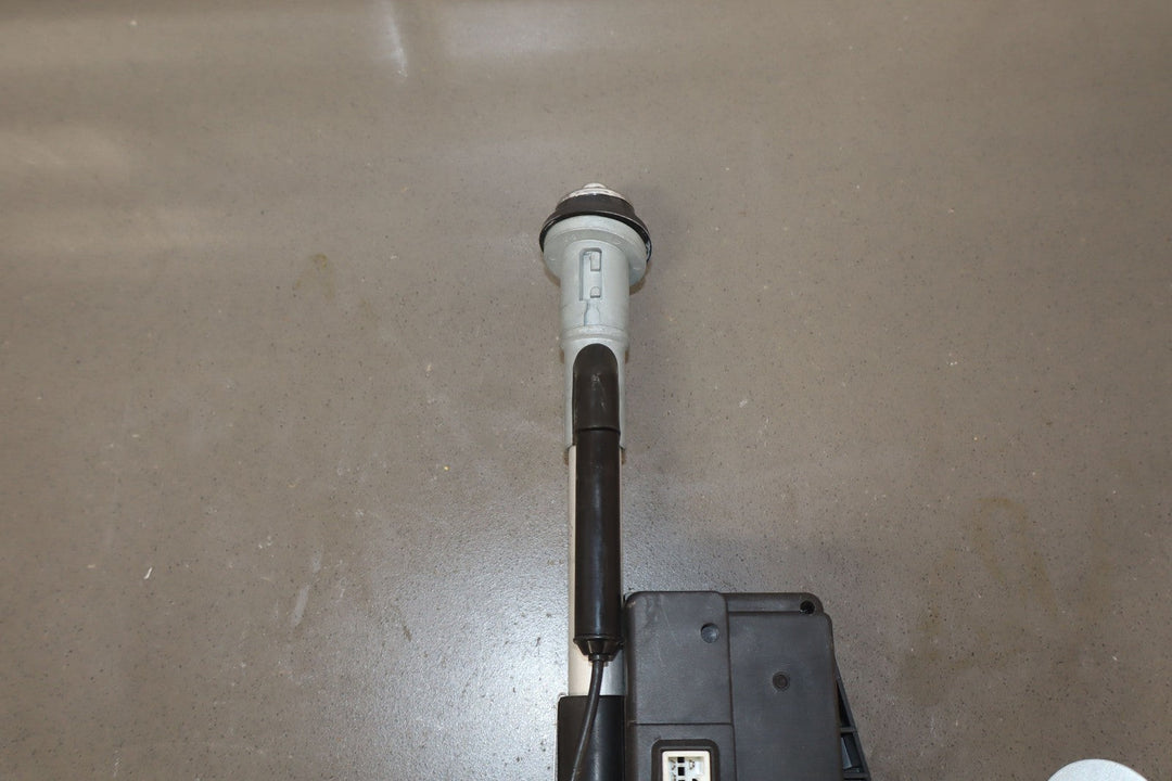 1999 - 2005 Mazda Miata NB Power Radio Antenna (Tested) NC1066930B