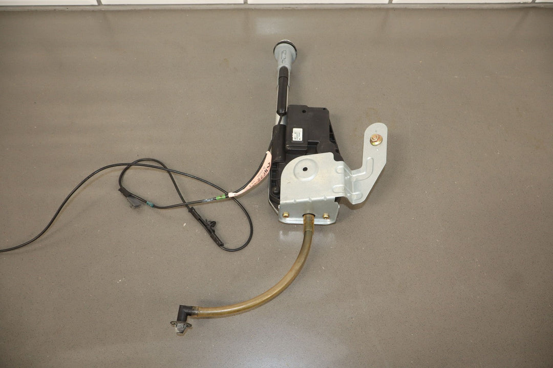 1999 - 2005 Mazda Miata NB Power Radio Antenna (Tested) NC1066930B