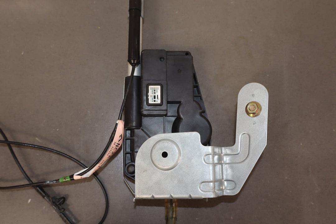 1999 - 2005 Mazda Miata NB Power Radio Antenna (Tested) NC1066930B