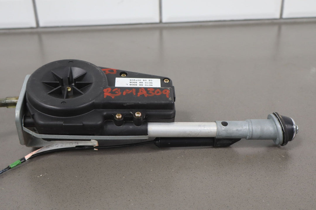 1999 - 2005 Mazda Miata NB Power Radio Antenna (Tested) NC1066930B