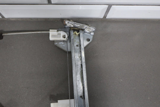 1999 - 2005 Mazda MX - 5 Miata Right Front Door Regulator NC1158590G OEM