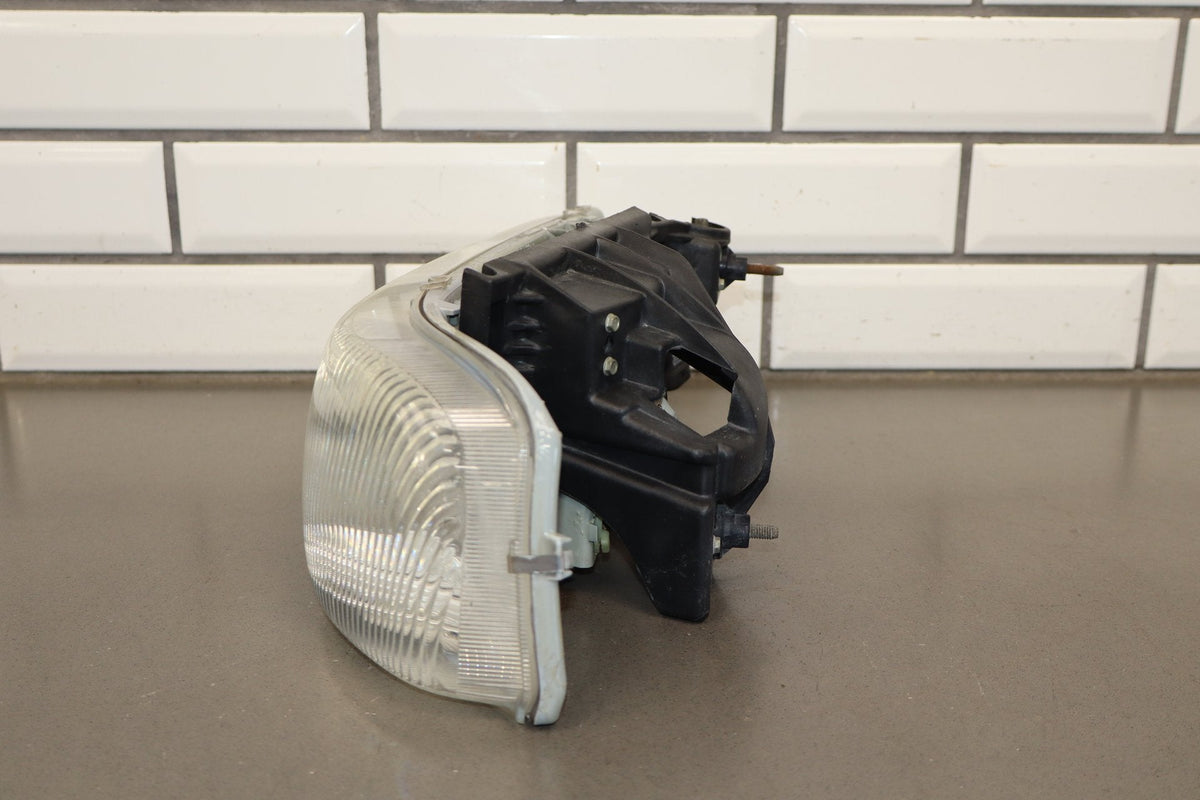 1999-2006 Chevrolet Silverado Left Headlamp 16526133