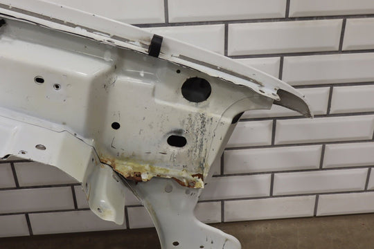 1999 - 2006 Chevy Silverado 2500 HD LS Left Fender 19168844 Summit White 50U