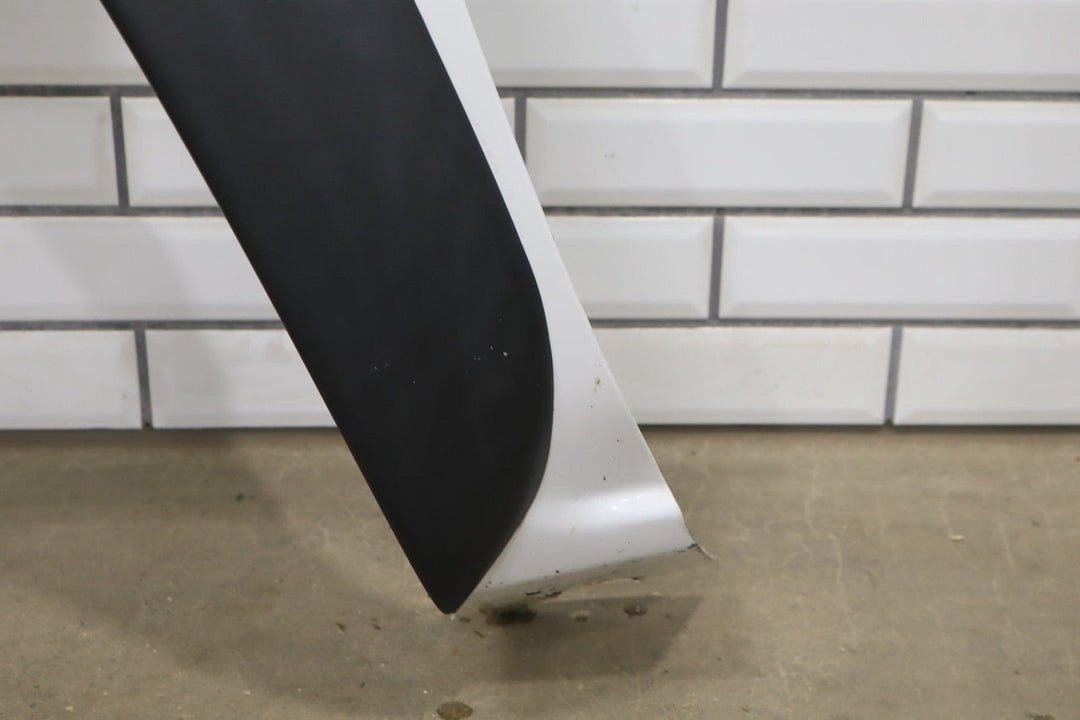 1999 - 2006 Chevy Silverado 2500 HD LS Left Fender 19168844 Summit White 50U
