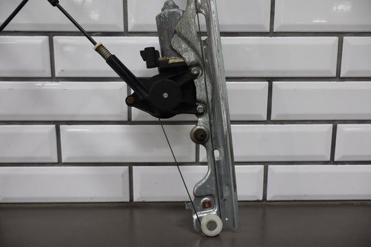 1999 - 2007 Cadillac Escalade Left Front Door Regulator 19120846 OEM