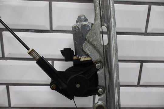 1999 - 2007 Cadillac Escalade Left Front Door Regulator 19120846 OEM