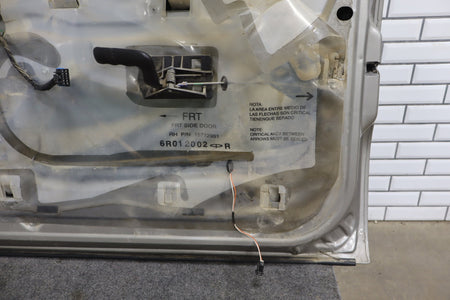 1999-2007 Chevrolet Silverado 2500 GMT800- Right Front Door PN: 15017224