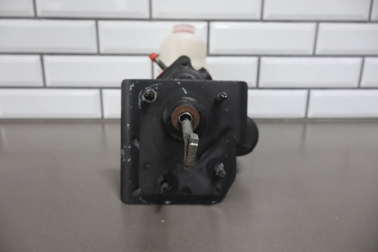 1999 - 2007 Chevrolet Silverado 2500 HD Power Brake Booster 15861643 OEM