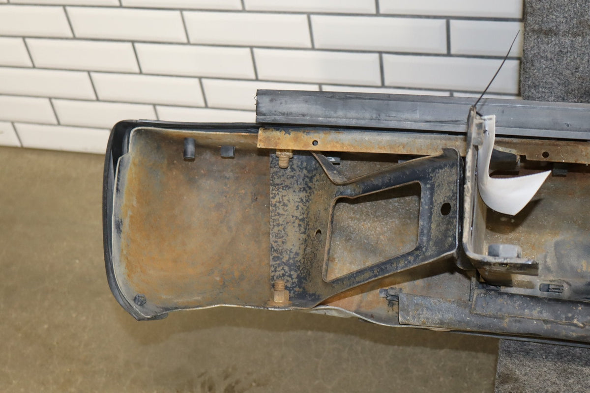 1999-2007 Chevrolet Silverado 2500 Rear Bumper Assembly Chrome GMT800