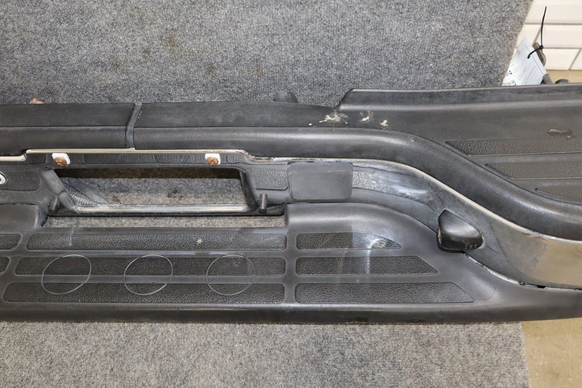 1999-2007 Chevrolet Silverado 2500 Rear Bumper Assembly Chrome GMT800