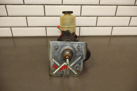1999-2007 Chevrolet Silverado 3500 Brake Booster 15861643 OEM