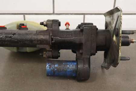 1999-2007 Chevrolet Silverado 3500 Brake Booster 15861643 OEM