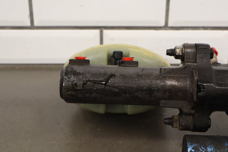 1999-2007 Chevrolet Silverado 3500 Brake Booster 15861643 OEM