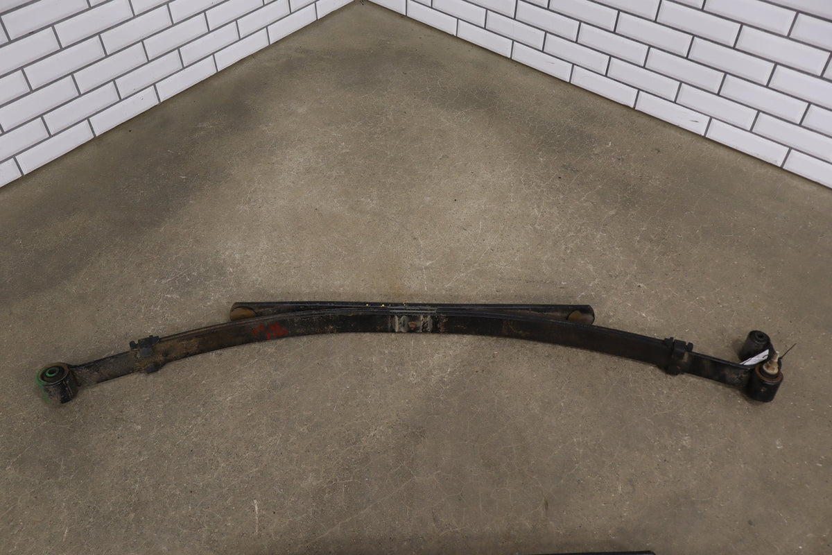1999-2007 Chevrolet Silverado Pair - Rear Leaf Springs 15246971 OEM