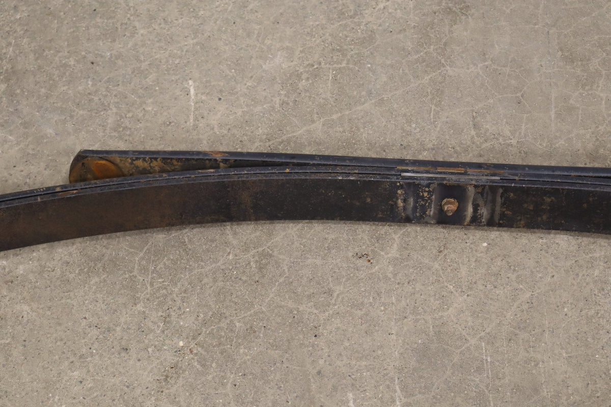 1999-2007 Chevrolet Silverado Pair - Rear Leaf Springs 15246971 OEM