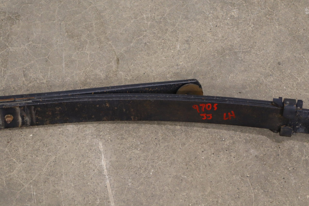 1999-2007 Chevrolet Silverado Pair - Rear Leaf Springs 15246971 OEM