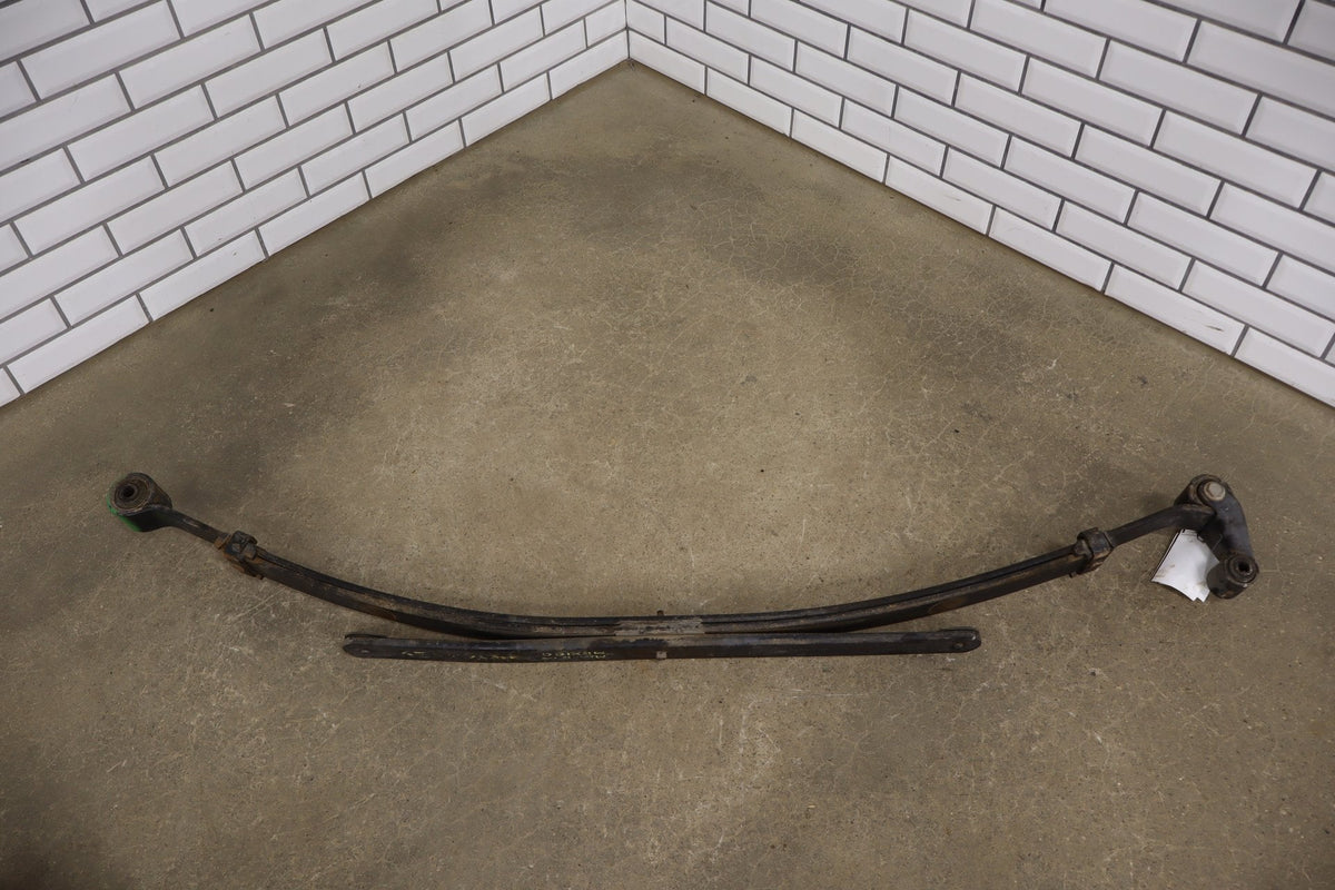1999-2007 Chevrolet Silverado Pair - Rear Leaf Springs 15246971 OEM