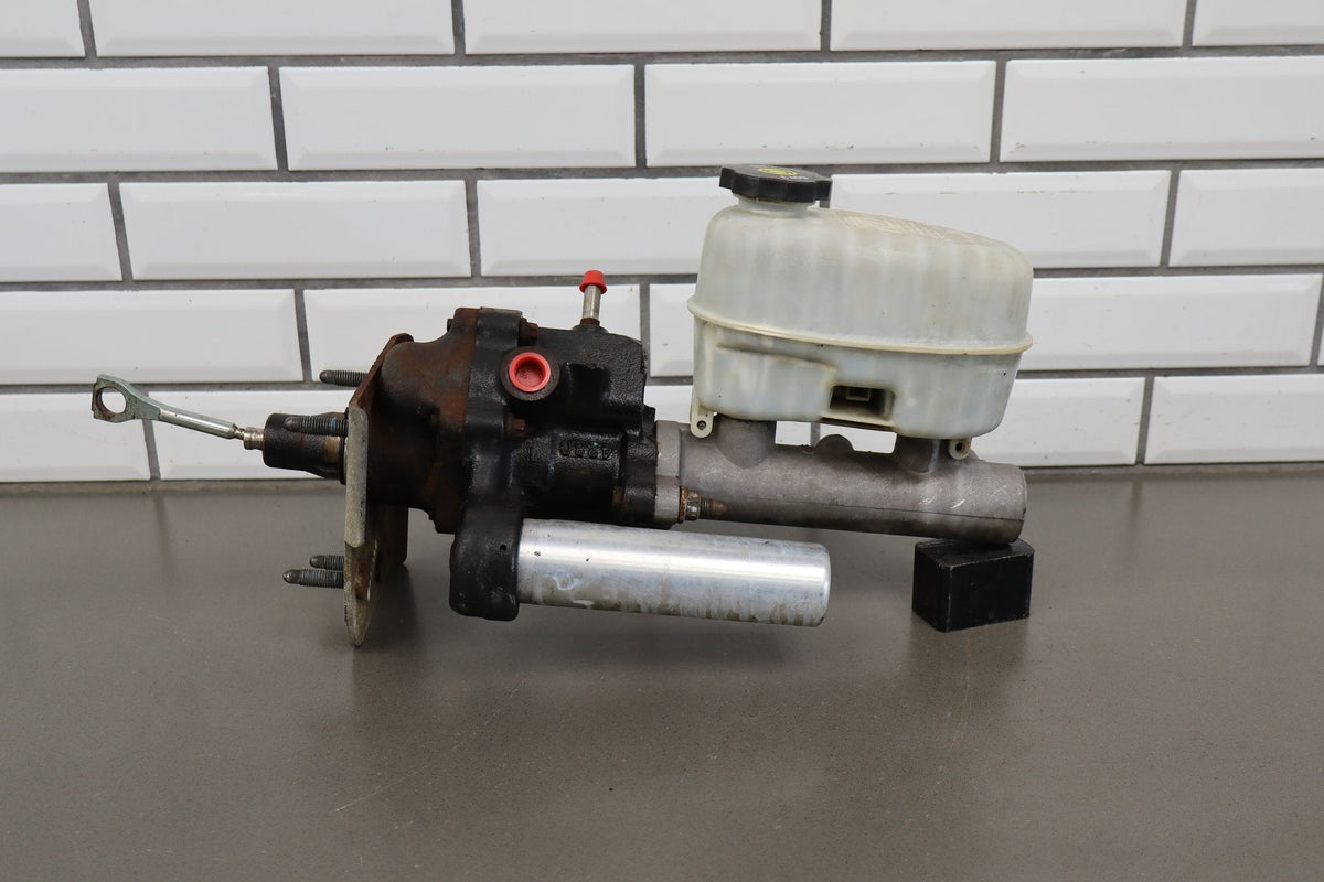 1999-2007 Chevrolet Silverado Power Brake Booster 15861643 OEM