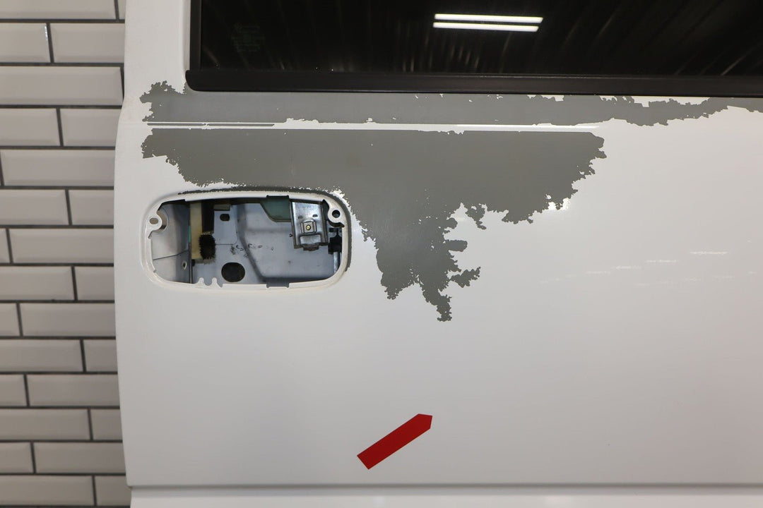 1999 - 2007 Chevrolet Tahoe Right Front Door White 50U 15017224