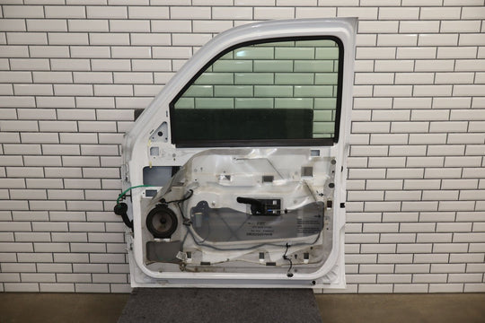 1999 - 2007 Chevrolet Tahoe Right Front Door White 50U 15017224